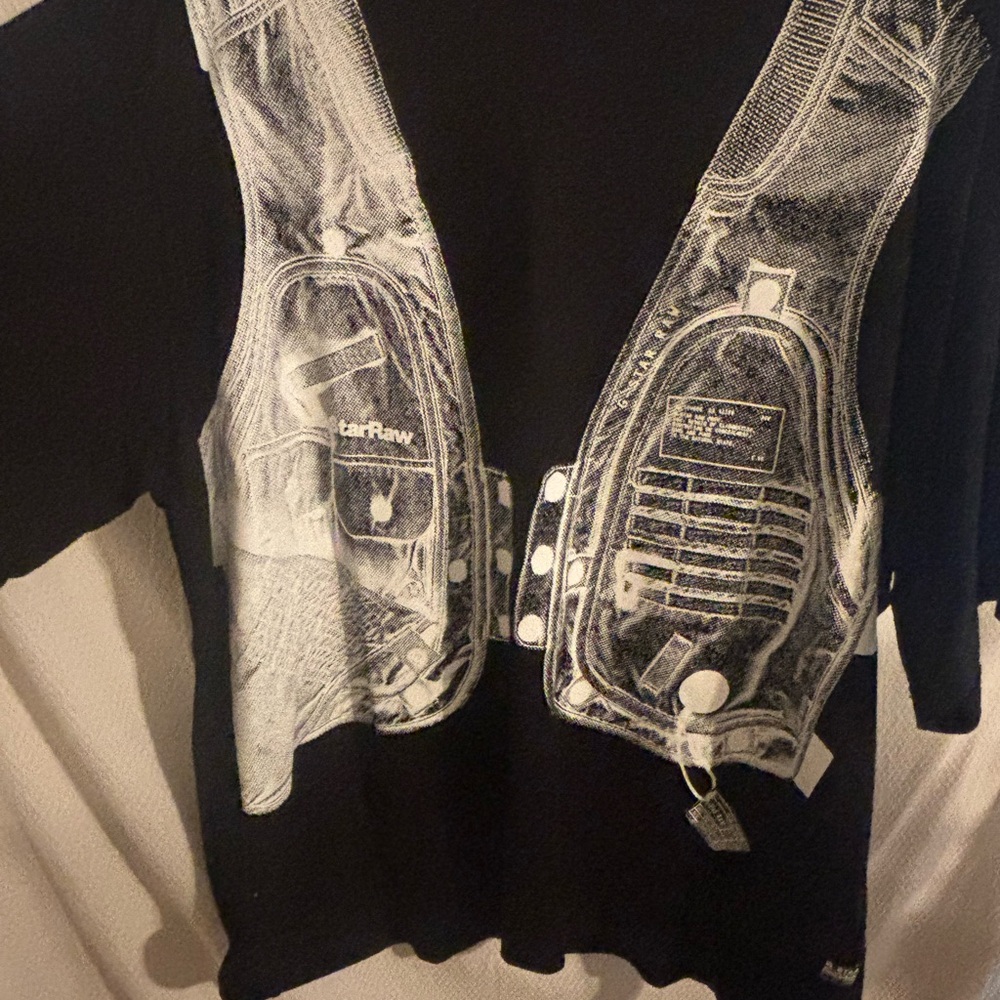 G Star’s Archive Vest Boxy T-Shirt Black Graphic - Picture 2 of 6